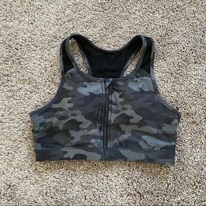 Camo zip up sports bra, size S